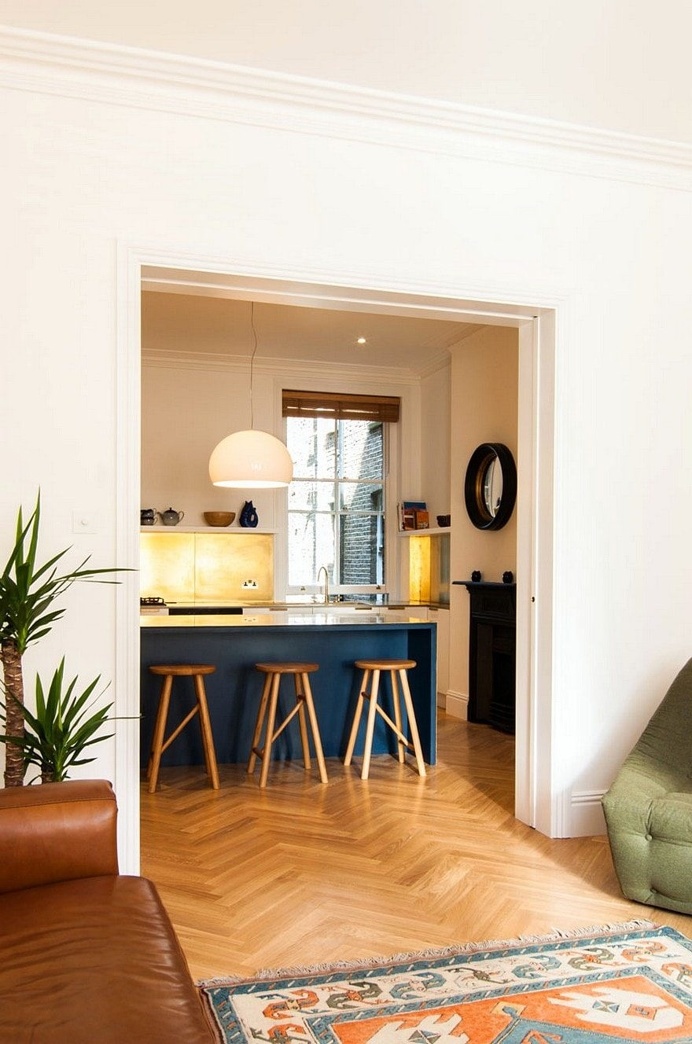 Hampstead Apartment by Bradley Van Der Straeten Architects 4