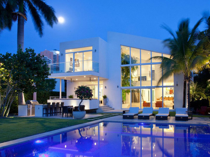 Light InfusedÂ Panoramic Family Home in Golden Beach Florida #design #dream #home #contemporary #architecture