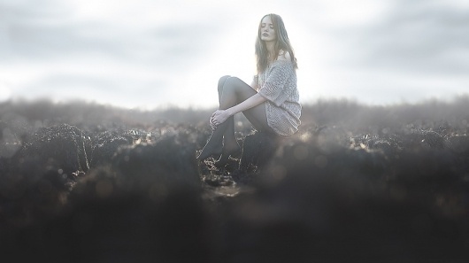500px / Photo #fog #photo #bokeh #women #portrait