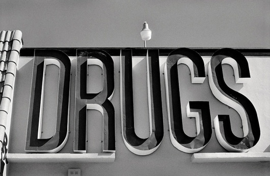UNIVERS-ULTRA-CONDENSED--FLORIDA-JANUARY-1987.jpg (699×456) #pictures #typography