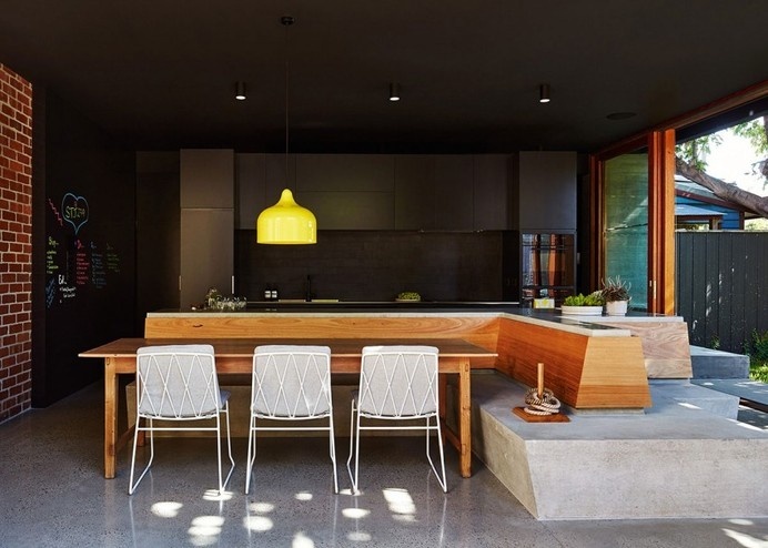 St Kilda Californian Bungalow by Make Architecture