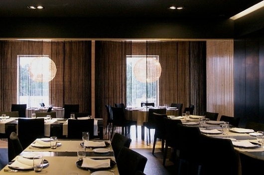 all in one / Restaurante Rio Grill Viseu 2010 www.artspazios.pt #design #architecture #artspazios #restaurant