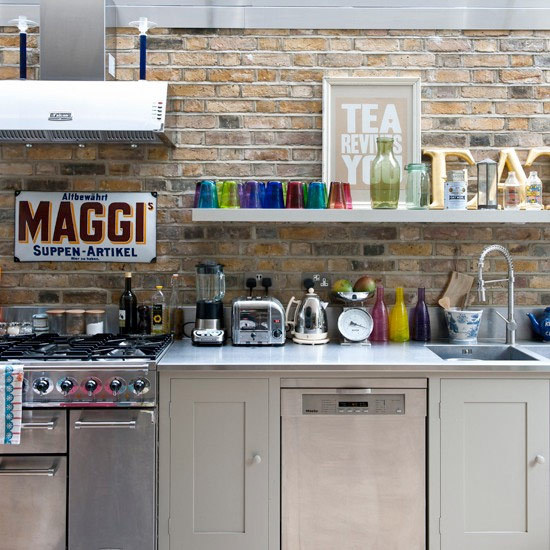 Den ofärdiga stilen stark – tegelvägg i köket nästa trend Sköna hem #decoration #kitchen #decor #deco #brick wall #interior decoratio