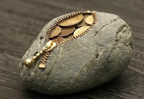 Jay Mug — Stone Coin Purse by Hirotoshi Ito #gadgets #design