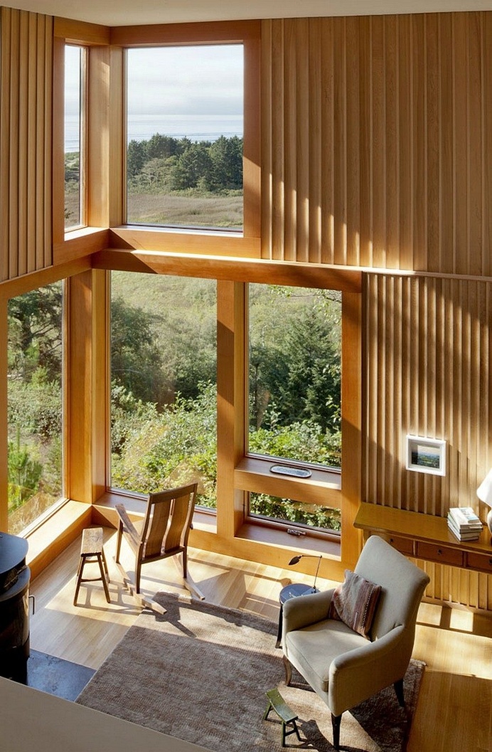 Neskowin Beach House Designed Like a Box of Cedar, Hemlock and Stone 5