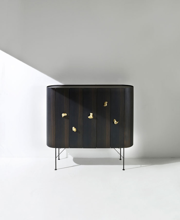 Sesel – Sculpture-Like Handles by Bartoli Design - #design, #furniture, #modernfurniture, #productdesign, #industrialdesign, #objects,