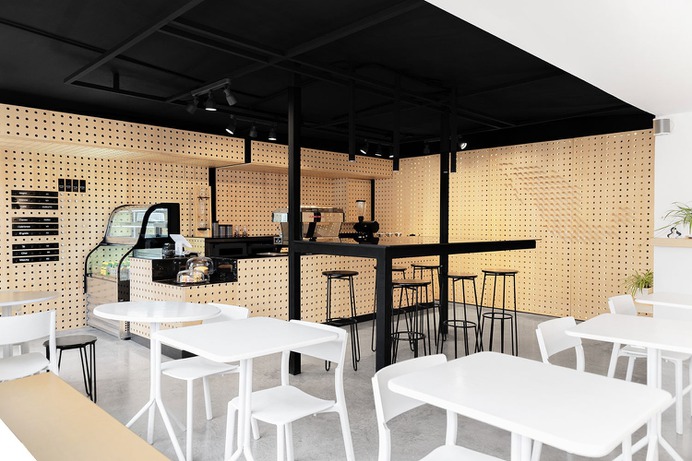 Negroblanco Cafe - Mindsparkle Mag Yeye Design designed the branding for Negro Blanco Café. #logo #packaging #identity #branding #design #color #photography #graphic #design #gallery #blog #project #mindsparkle #mag #beautiful #portfolio #designer