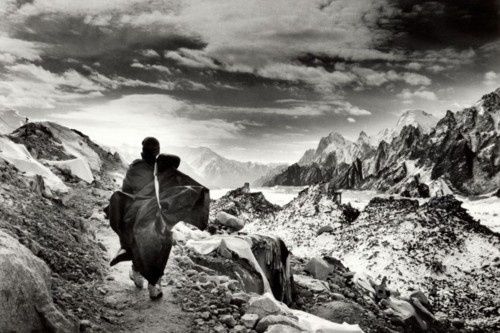 Wall-B World Wild #blackwhite #kashmir #scenery #photography #mountains
