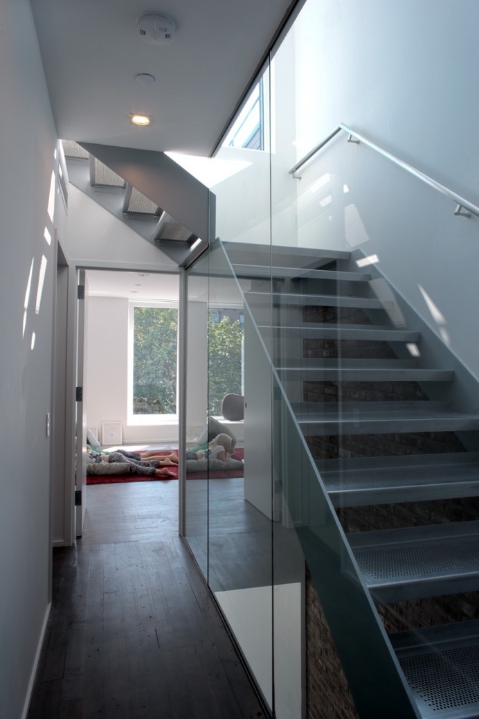 Lighthouse by Fete Nature Architecture