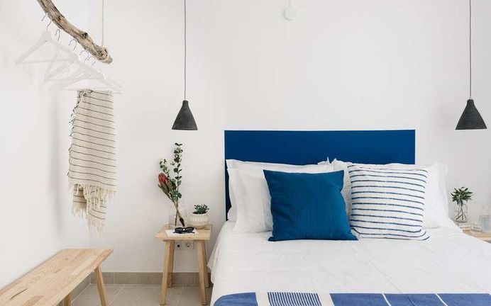 Porto Covo Guesthouse Featuring an Eclectic, Calm and Pluralistic Atmosphere 9