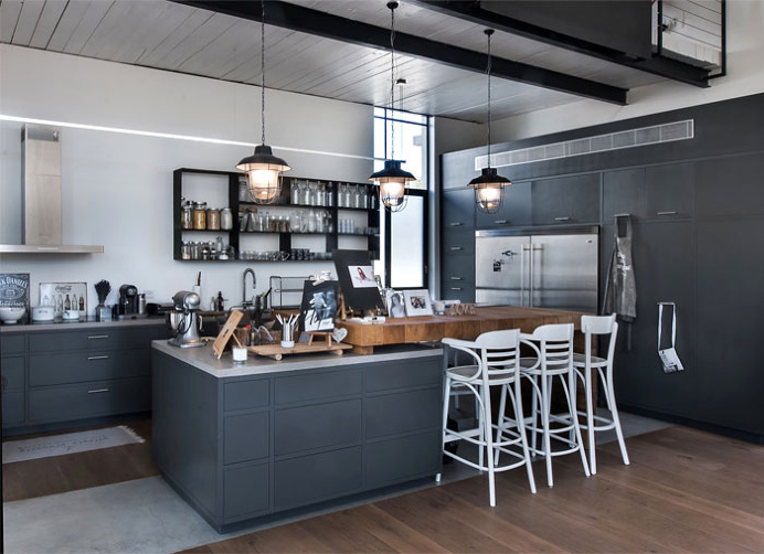 L-Shaped House by Neuman Hayner - #architecture, #house, #home, #decor, #interior, #homedecor,