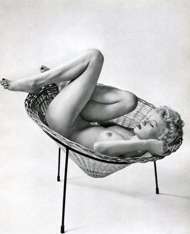 Zoltán Glass · Nude Reclining in Basket Chair (1955)

