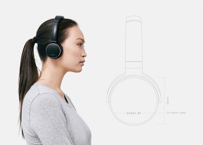 STATUS Audio minimalist headphones - Mindsparkle Mag Status Audio , found in 2014 Brooklyn – NY, produces high quality minimalist audio products. They believe that subtractive, timeless design inspires a better and more open-minded listening experience. #logo #packaging #identity #branding #design #color #photography #graphic #design #gallery #blog #project #mindsparkle #mag #beautiful #portfolio #designer