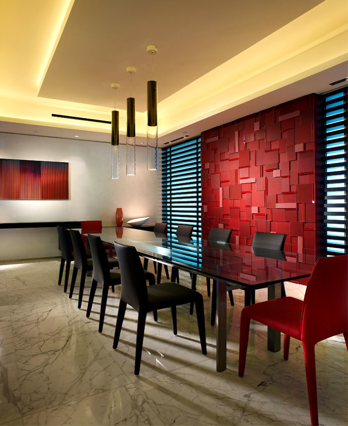 InteriorZine - Dining Room Wall Decor Ideas #diningroom #table #chairs #wall #decor