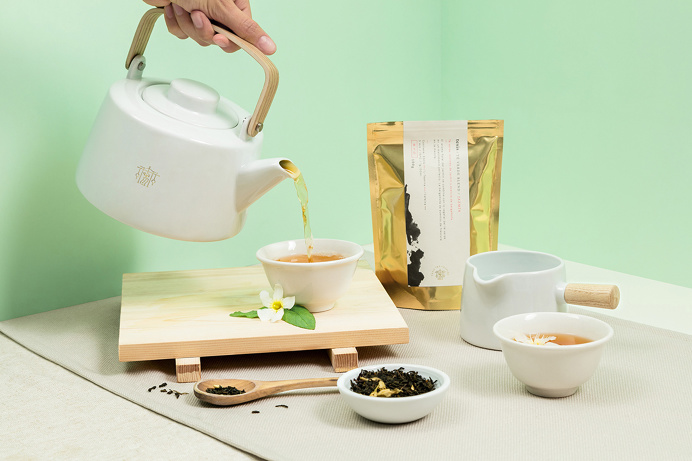 tesis tea culture branding by anagrama design corporate identity logotype inspiration inspire mindsparkle Magazine www.mindsparklemag.com go