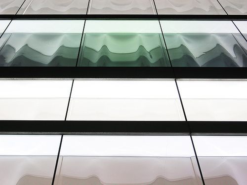 Image Spark dmciv #sanaa #glass #towers #tokyo #architecture #japan #facades