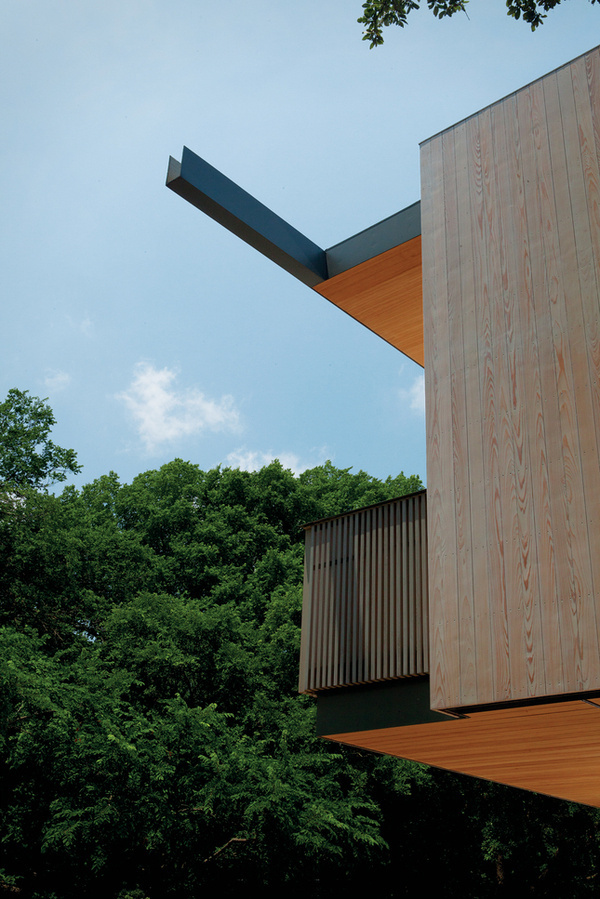 balcones house outdoor gutter #architecture