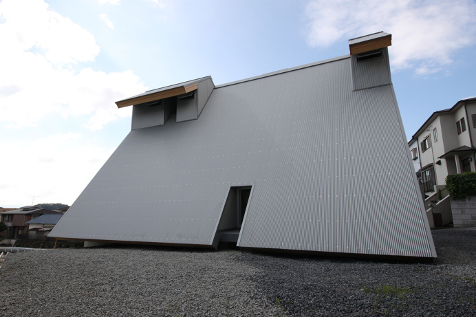 Passive House with Sundial