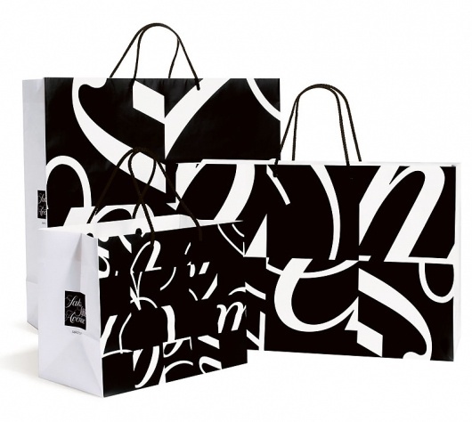 http://blog.pentagram.com/archives/Saks_Bags.php #packaging