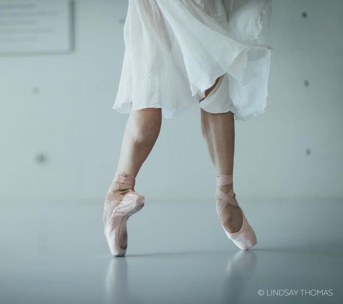 Breathtaking Portraits of Ballet Dancers by Lindsay Thomas