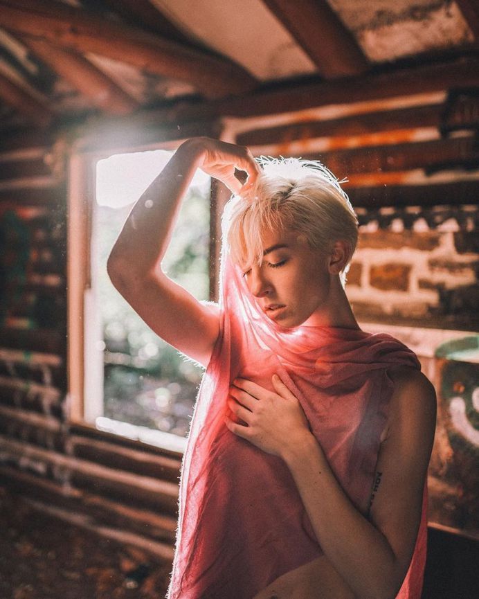 Gorgeous Lifestyle Portrait Photography by Chris Riley