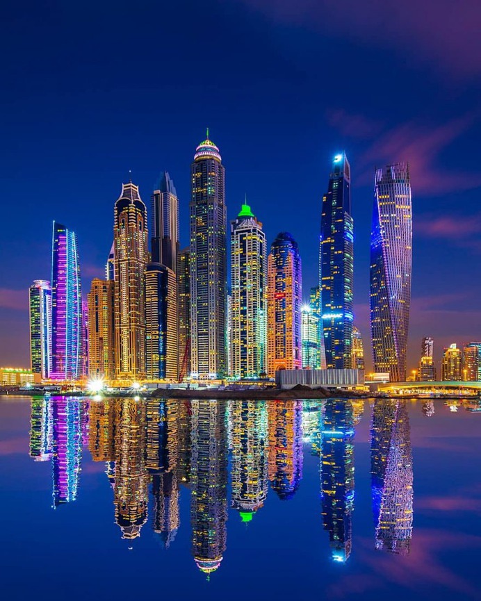 Colorful and Majestic Cityscapes of Dubai by Christopher Wölner-Hanssen