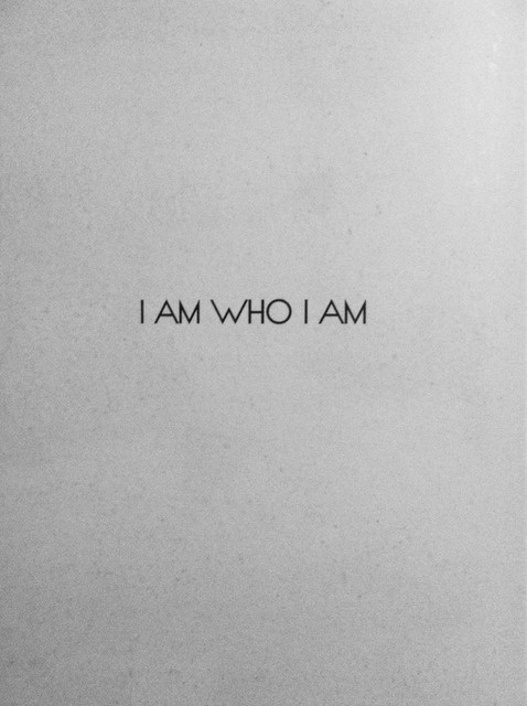 tokyo-bleep #i #white #black #who #and #am #typography