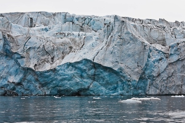Beautiful Iceberg Photography by Camille Seaman - The Face of Change #iceberg #ice #photography