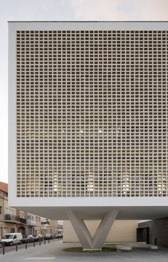 Baas Raval Health Center Badalona