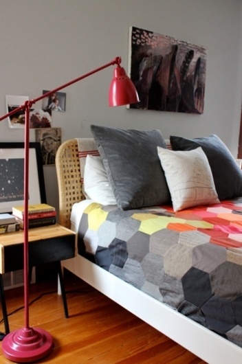 tumblr_llcul7Gvo21qa0l1to1_500.jpg (466×700) #lamp #hexagons #color #photography #bed