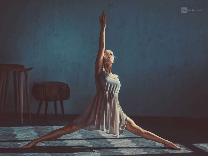 Beauty and Artistic Portrait Photography by Dan Hecho