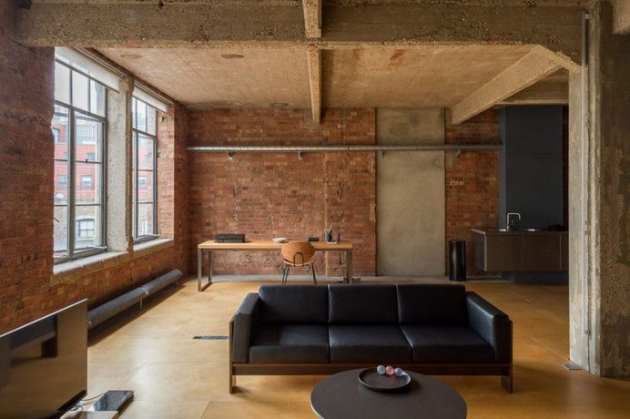 London Industrial Warehouse Converted Into Versatile Living Space 6