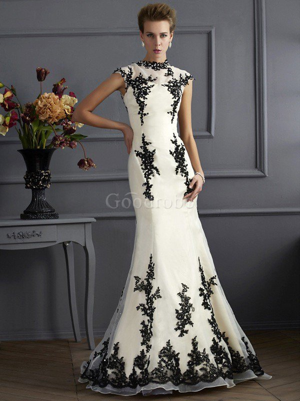 Robe mère de mariée longue de sirène de traîne courte elevé avec zip