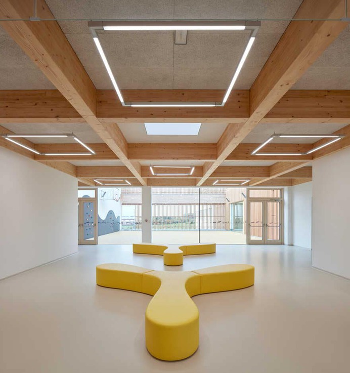 Elementary School Amos by SOA Architekti