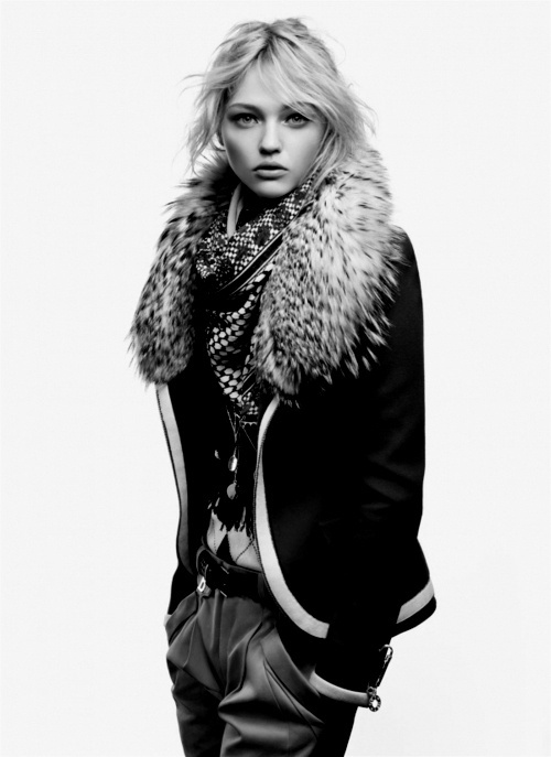 Sara Lindholm #model #white #black #sasha #fashion