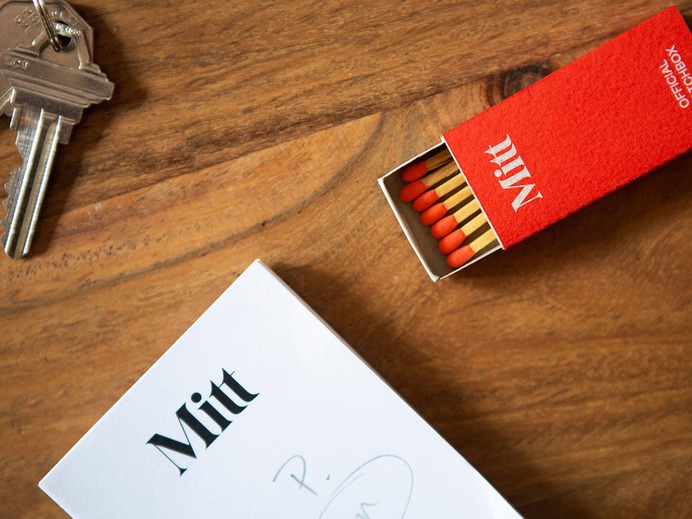 Mitt Branding - Mindsparkle Mag Parámetro Studio designed Mitt Branding. #logo #packaging #identity #branding #design #color #photography #graphic #design #gallery #blog #project #mindsparkle #mag #beautiful #portfolio #designer