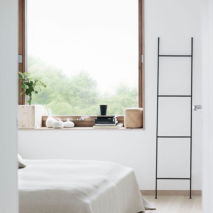 The Design Chaser: Interior Styling | The Simple Hanger #interior #design #decor #deco #decoration