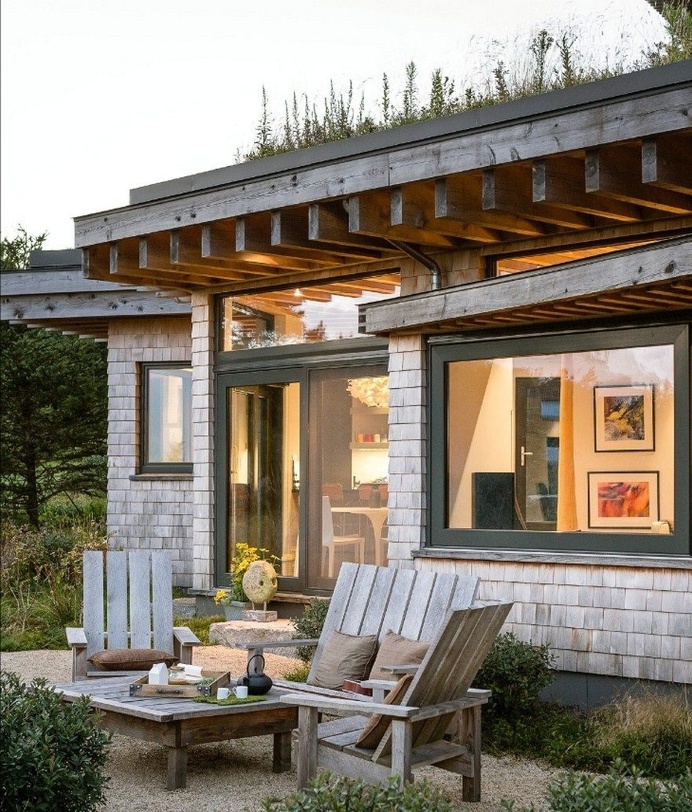 Downeast Coastal House in Maine by Winkelman Architecture 9