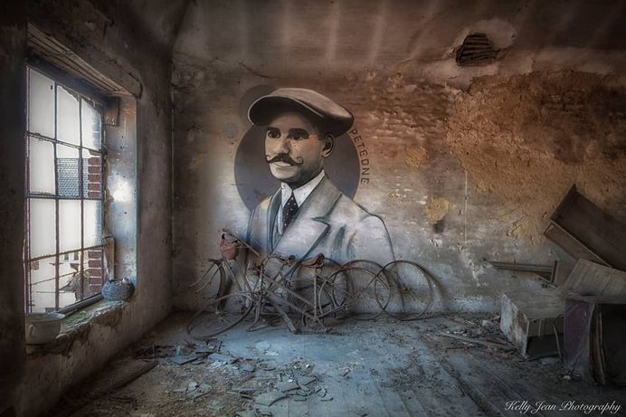#abandoned_greece: Urbex Buildings Around Europe by Kelly Jean