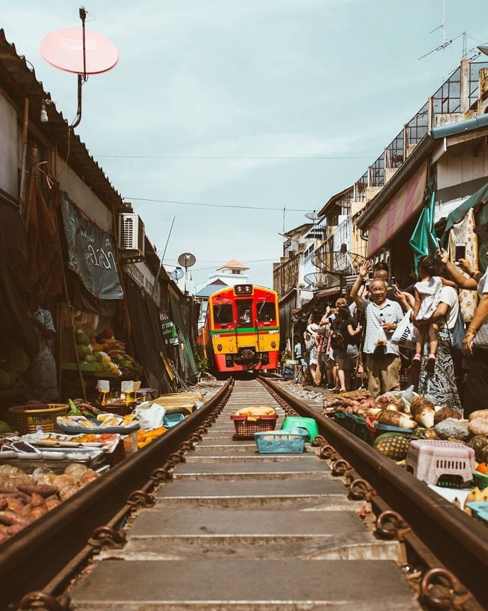 Stunning Instagrams by Chanipol Kusolcharttum