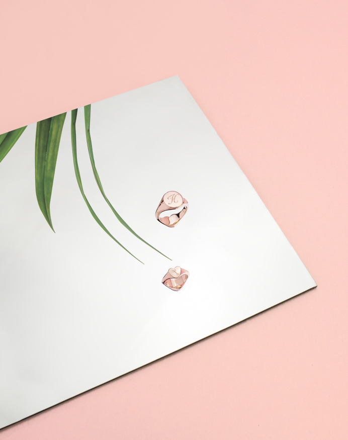 #secretsignets #signetring #rosegold #pink #photography #jewellery #plant #mirror