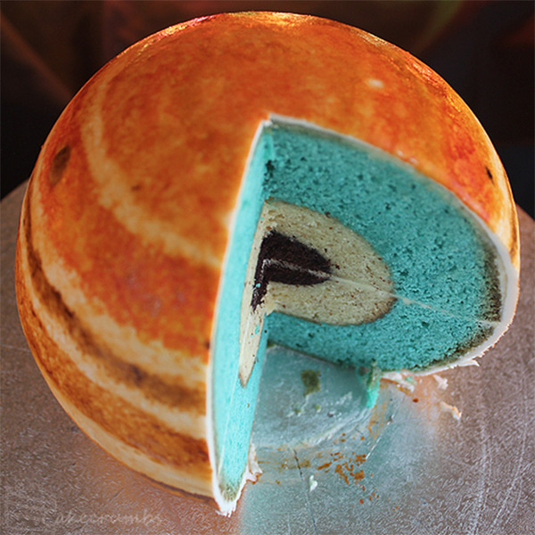 Planetary Structural Layer Cakes Designed by Cakecrumbs #cake #planet #art