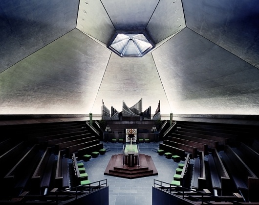 Space and light and order - but does it float #christoph #saarinen #photography #architecture #morlinghaus