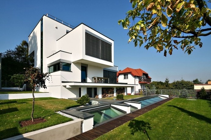 Cubic Shapes and Modern Comfort Near Cracow, Poland: XV House #architecture #modern