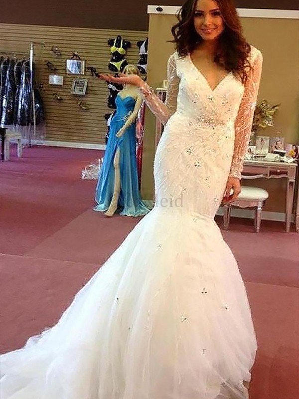 Langärmeliges Perlenbesetztes V-Ausschnitt Normale Taille Brautkleid aus Tüll