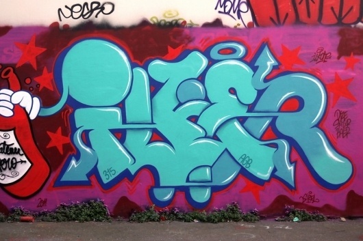 Turquoise | www.ilkflottante.com #graffiti #turquoise