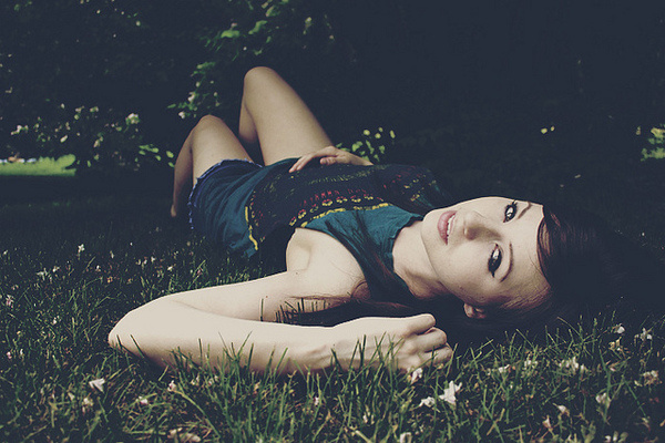 photo #sexy #girl #grass #photography #beautiful
