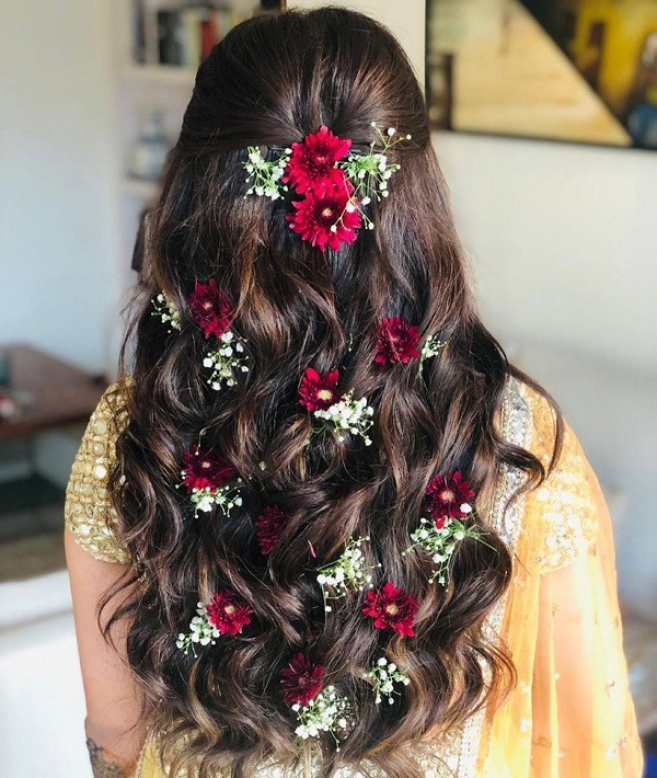 trendy bride hairstyles for curly hair