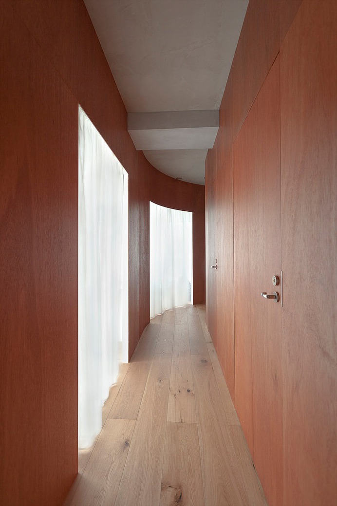 A Draped Wall by Tailored Design Lab