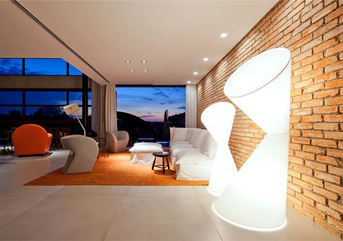 Colorful Brazilian Home Inspired by Ethnic Decor Styles - InteriorZine #architecture #house #home #decor #interior